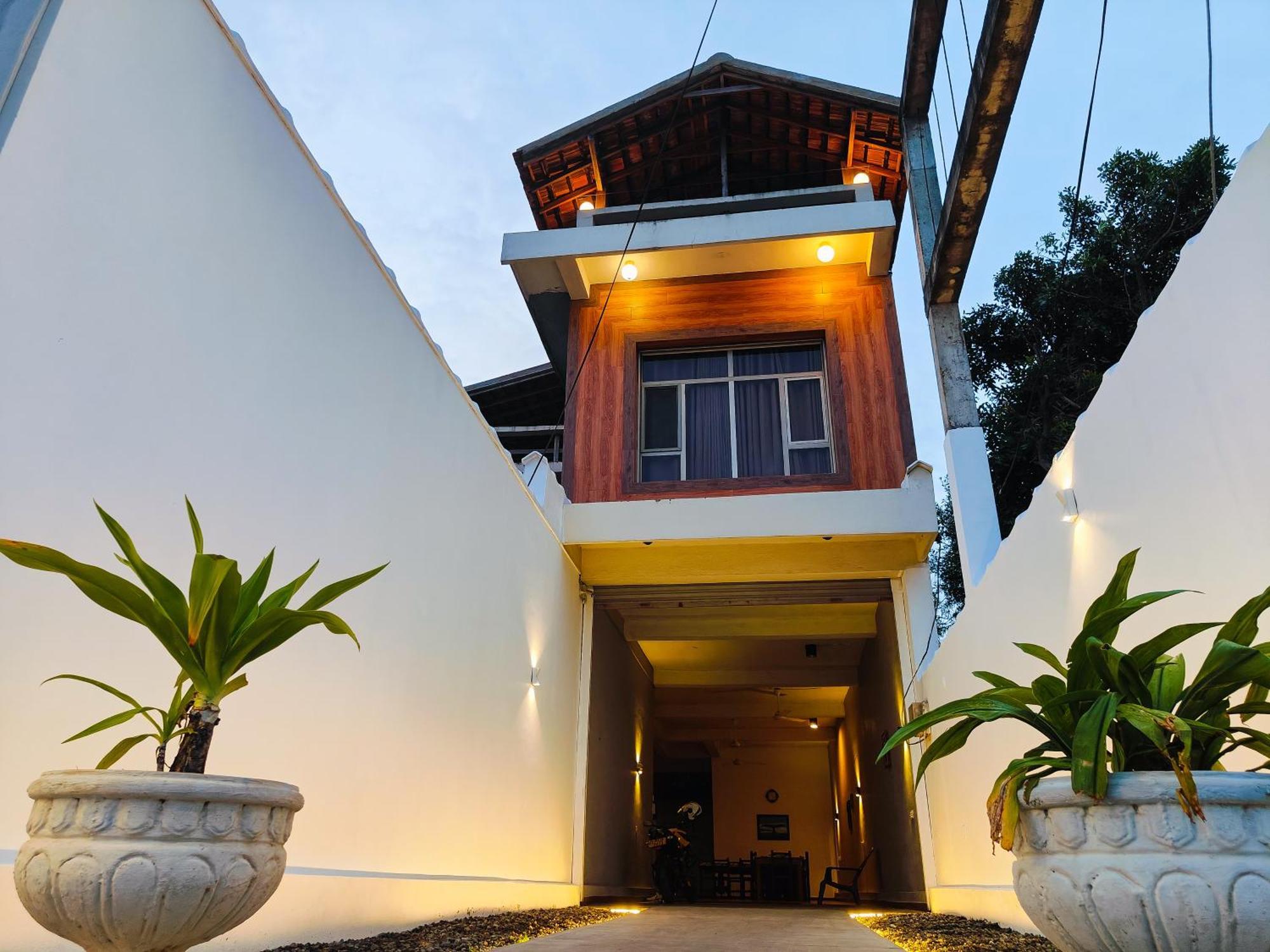Hotel Royal Point Arugambay Arugam Bay Exterior foto