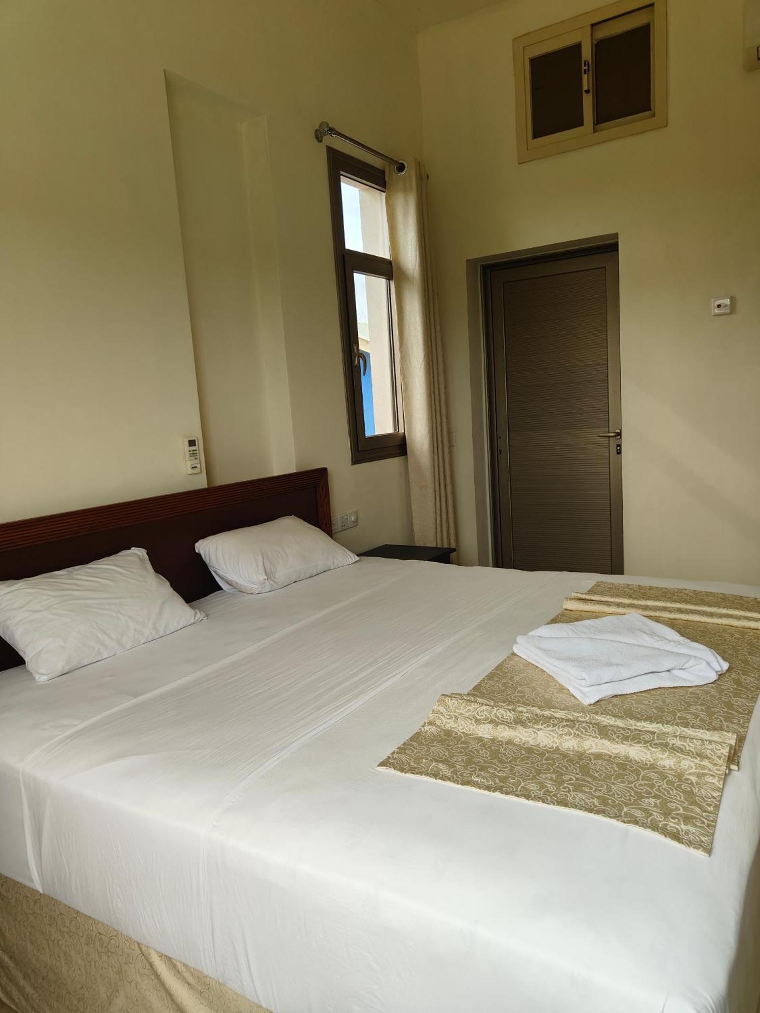 Hotel Royal Point Arugambay Arugam Bay Habitación foto